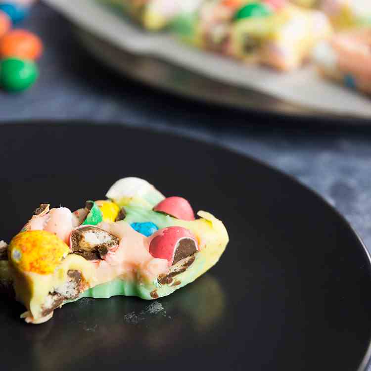 Easy Easter Fudge