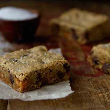 Salted Caramel Chocolate Chip Blondies