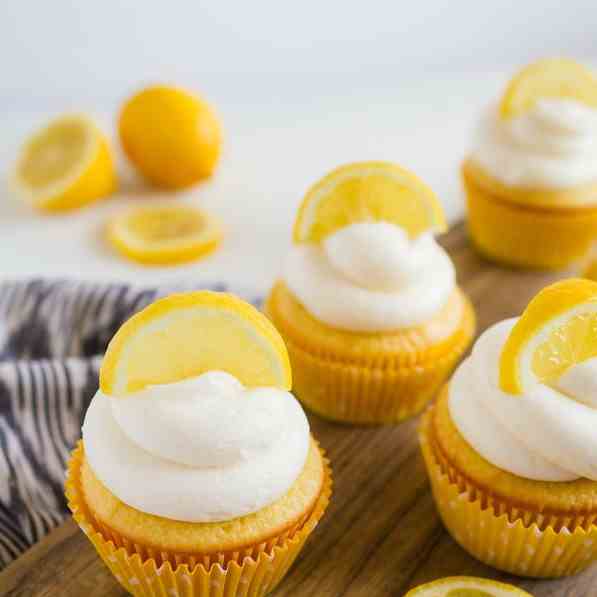 Lemon Cream Cheese Cupcakes