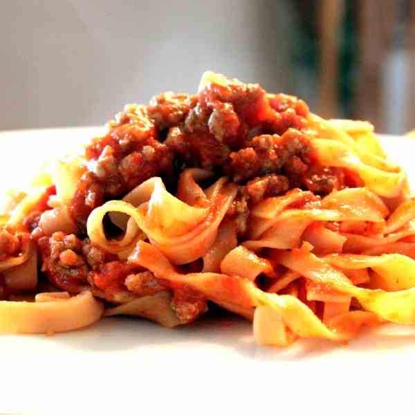 Tagliatelle with Pepper-Tomato Sauce