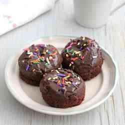 Baked chocolate doughnuts