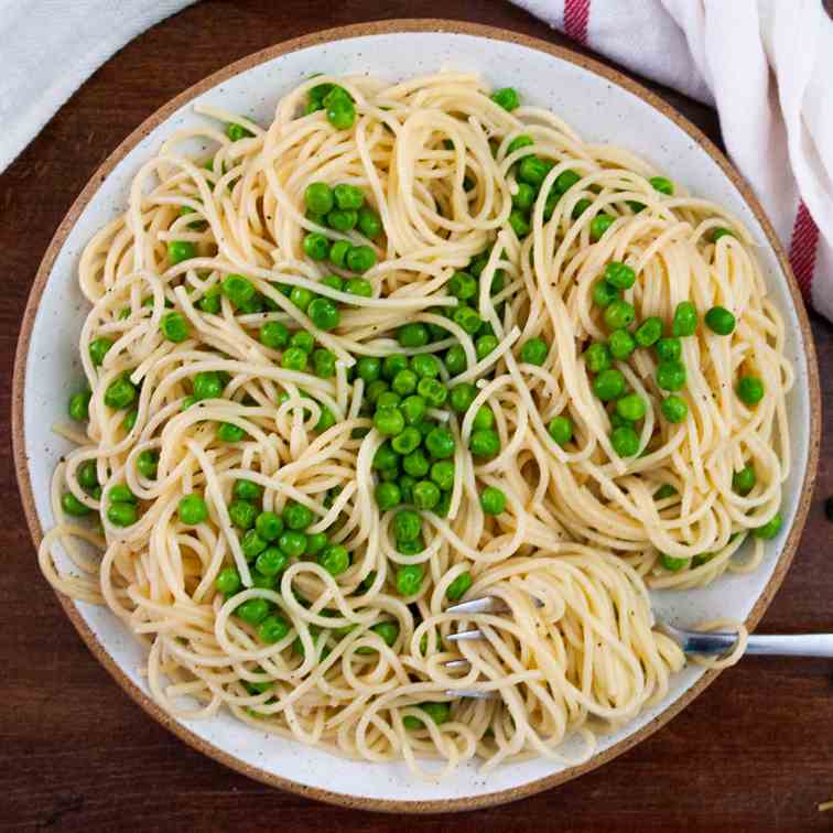 Garlic Noodles - Peas