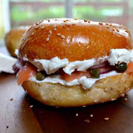 LOADED NYC BAGEL CREAM CHEESE AND LOX