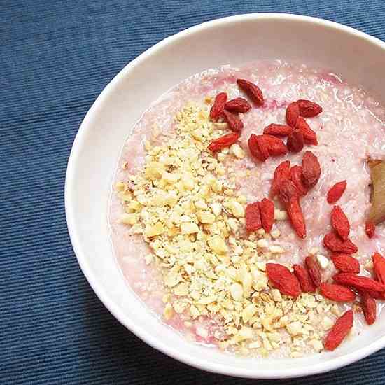 Vegan Strawberry Oatmeal