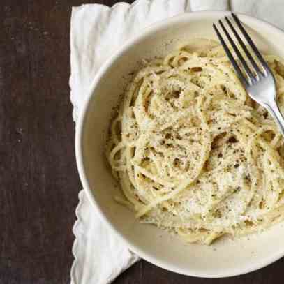 Pasta Cacio e Pepe Recipe