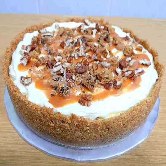 Caramel Apple pecan cheesecake 