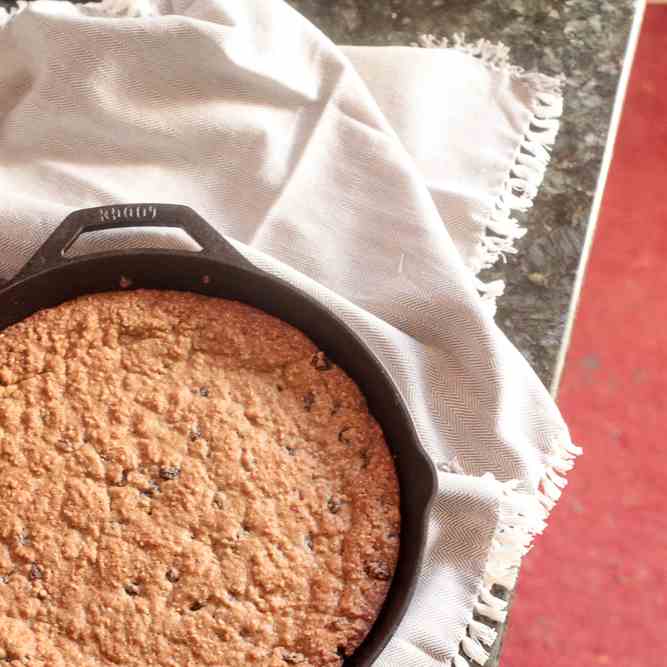 Oatmeal Raisin Skillet Cookie