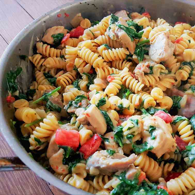 One-Pot Mediterranean Chicken Pasta