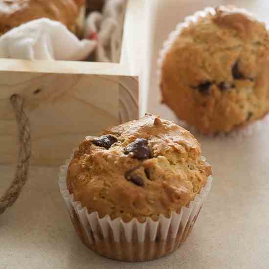 Easy Chocolate Chip Muffins