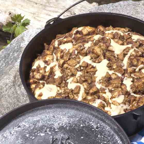 Dutch Oven Caramel Apple Pie