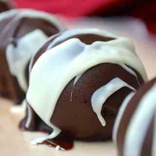 Red Velvet Cake Balls