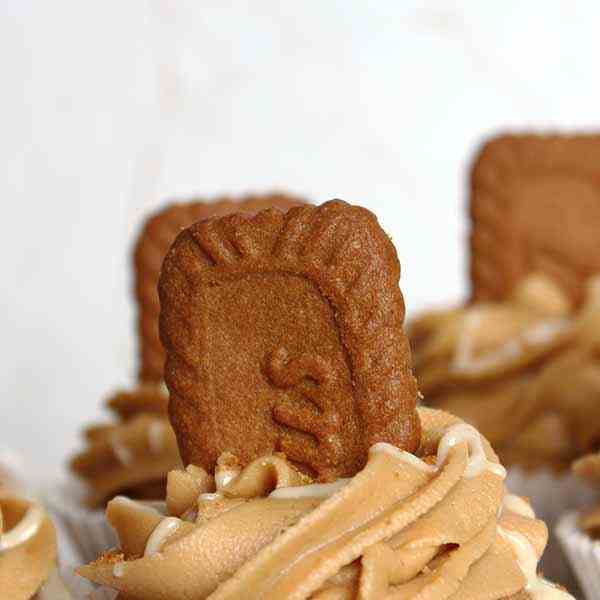 Vegan Biscoff Cupcakes