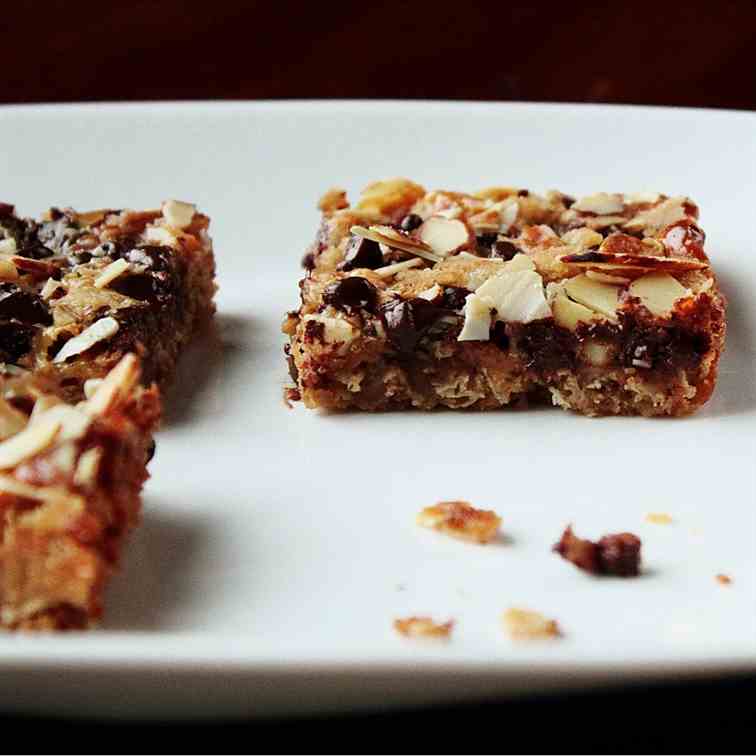 Chocolate Almond Oat Bars