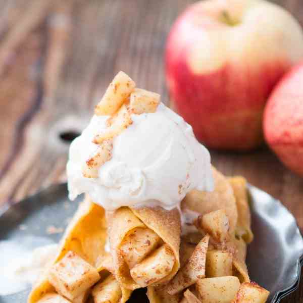 apple pie taquitos