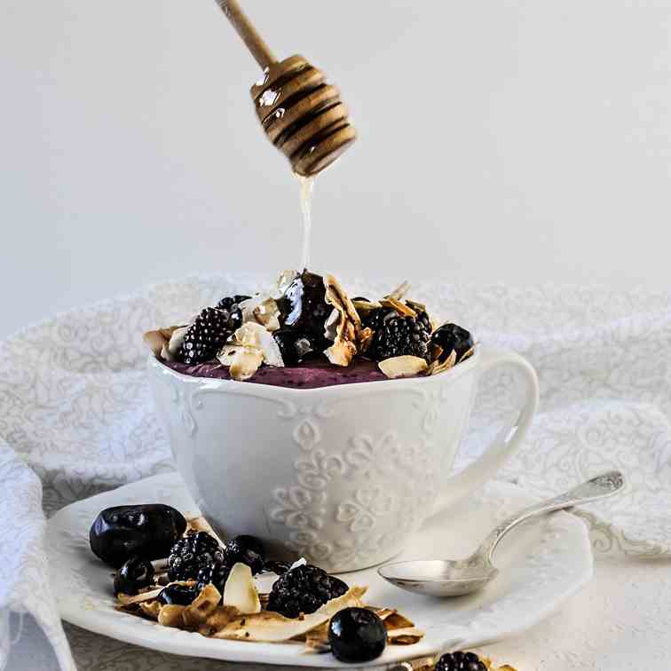 Blackberry Smoothie Cup with Coconut Chips