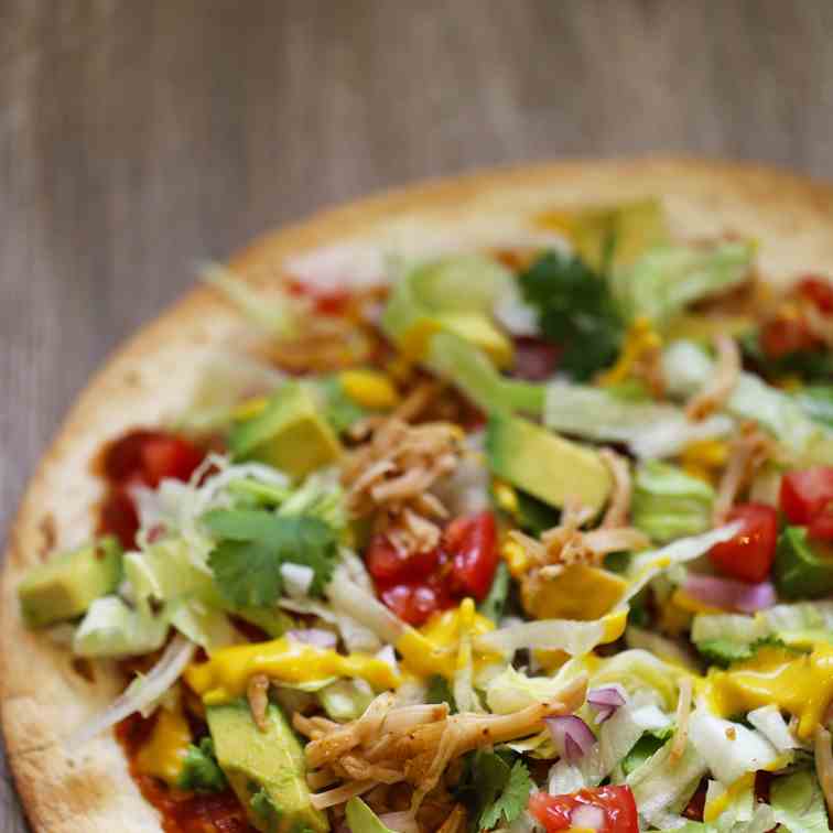 Vegan tostada with jackfruit, avocado