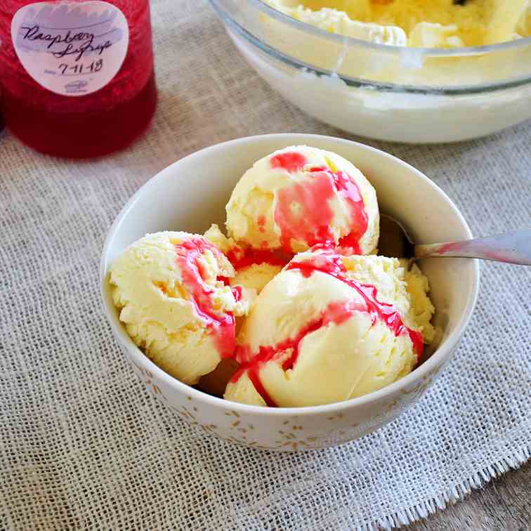 Homemade Vanilla Ice Cream