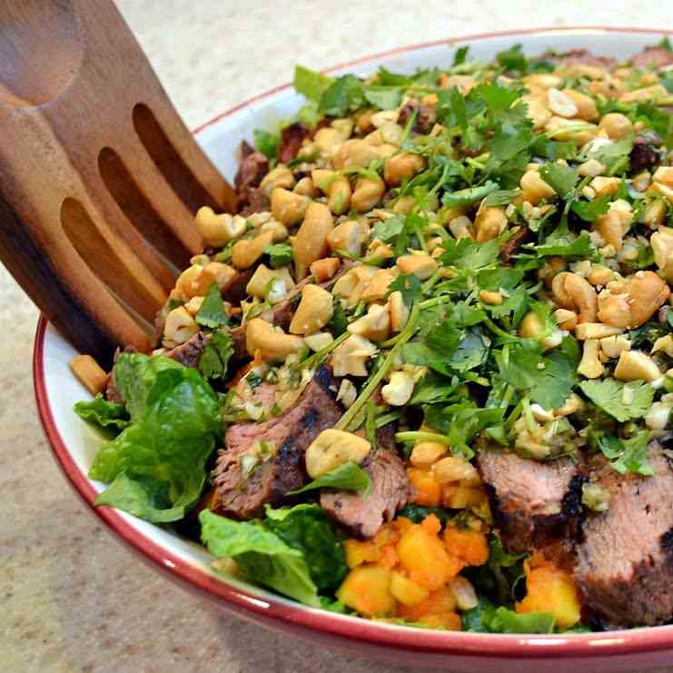 Grilled Steak & Papaya Salad