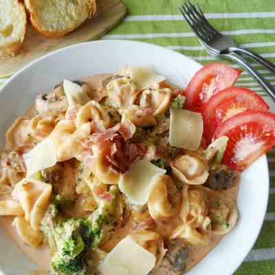 Tortellini in a Pink Alfredo Sauce