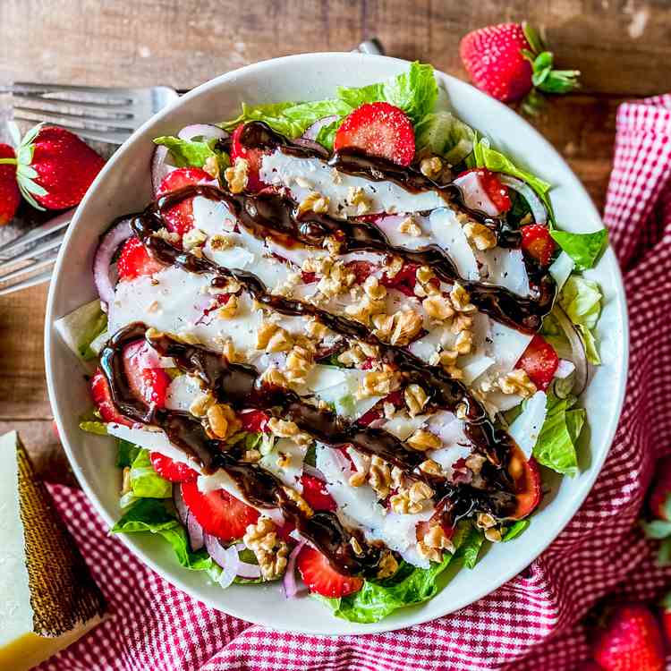 Salad with Strawberries - Manchego Cheese