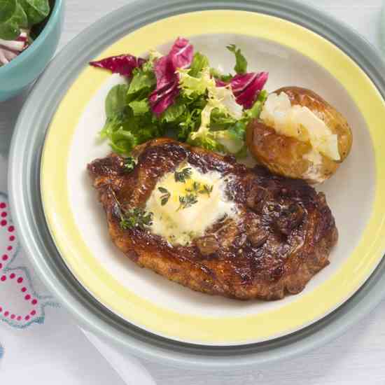 Rubbed steak with mushrooms