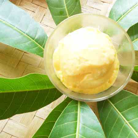 Easy Eggless Mango Ice cream.