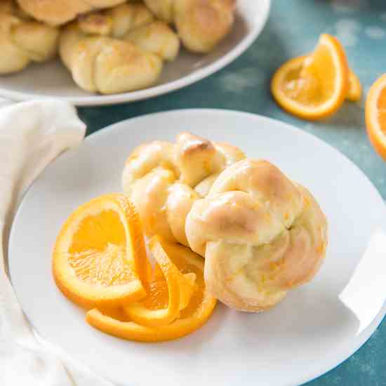 Knotted Orange Sweet Rolls