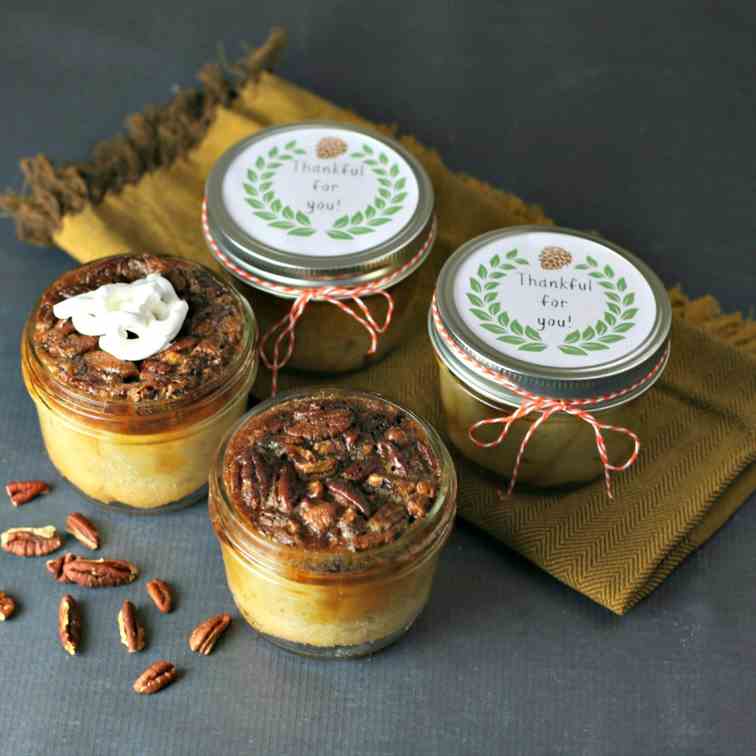 Traditional Pecan Pie in a Jar