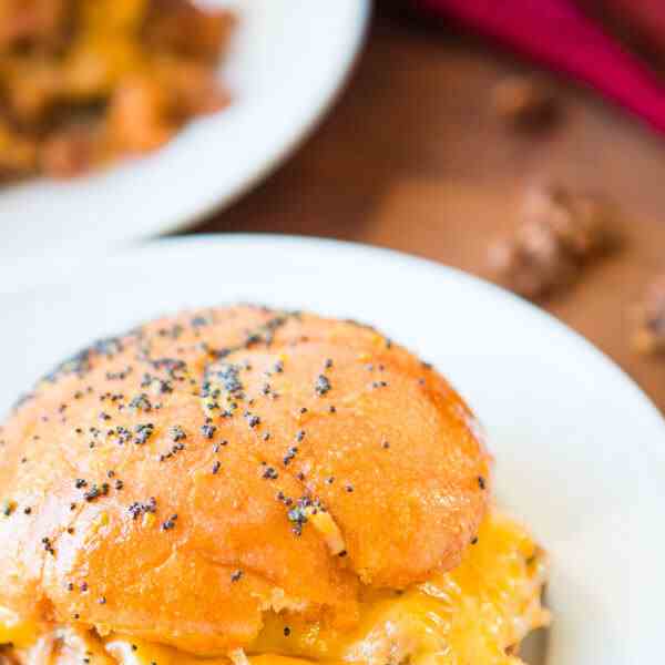 cheesy sloppy joe sliders