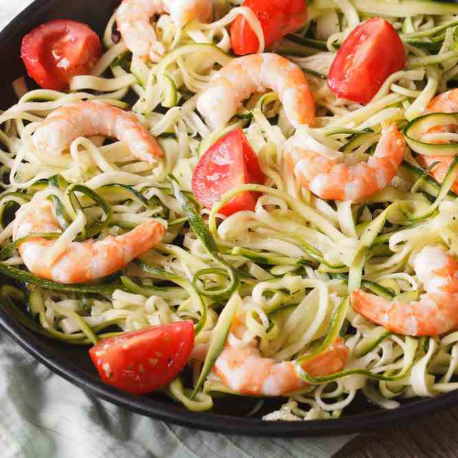 The Best Garlic King Prawn Zoodles