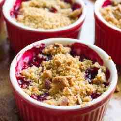 Blackberry-Apple Cornmeal Crumble 