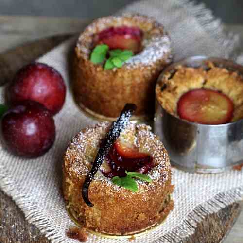 Oven Roasted Plum & Almond Cakes