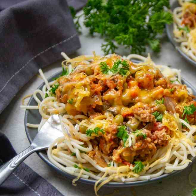 Spaghetti with beef and vegetable mince