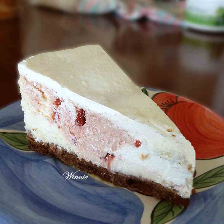 Cherry-dotted CheeseCake