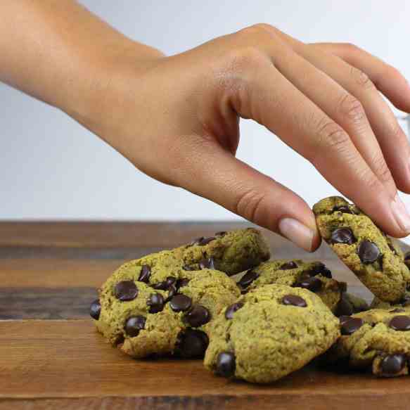 Healthy Matcha Mint Chocolate Chip Cookies