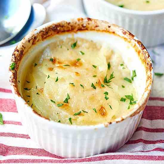 Cheesy Scalloped Potato Gratin