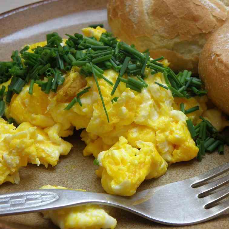 Perfect Classic Scrambled Eggs - Easy, Flu
