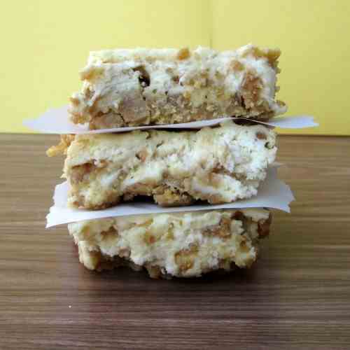 Gingerbread Oreo Cheesecake Bars