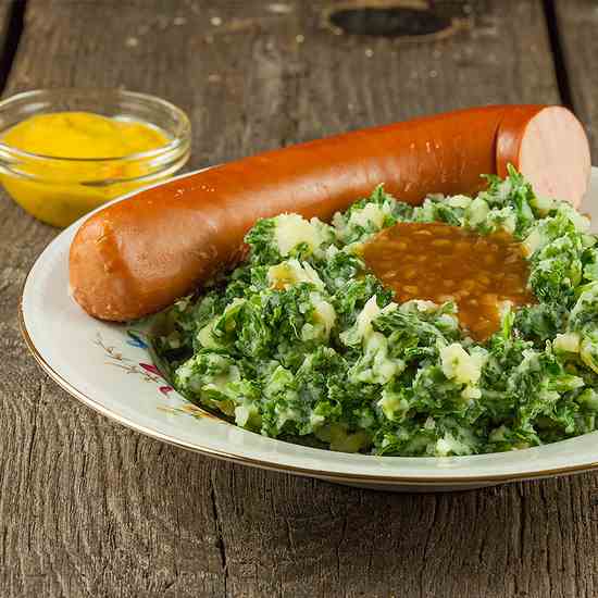 Kale and potatoes a.k.a. boerenkoolstamppo