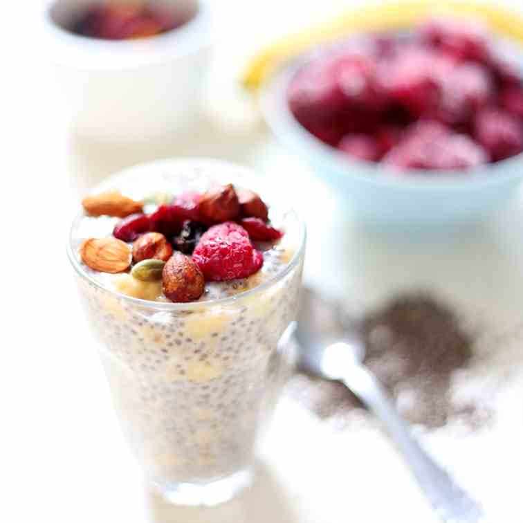 Overnight Chia Pudding with Banana