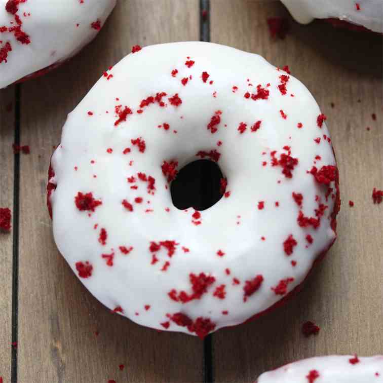 Baked Red Velvet Doughnuts