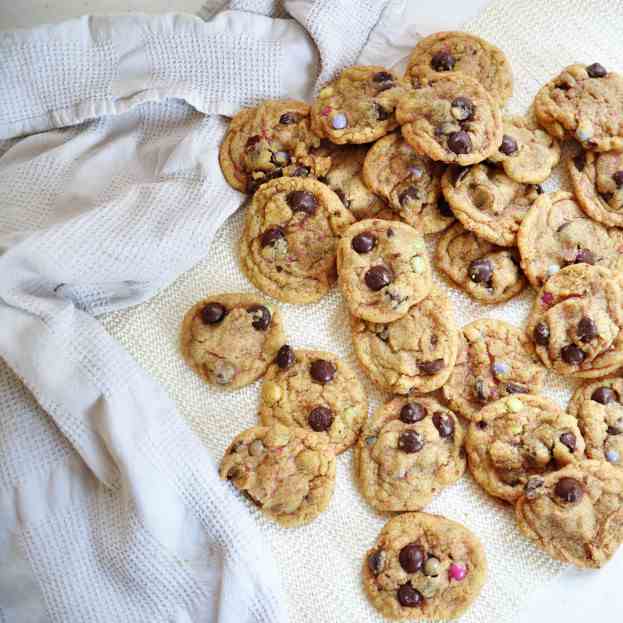 Vanilla Cake Batter Chocolate Chip Cookies