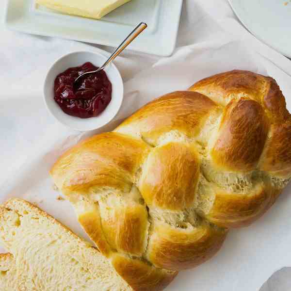 Easy Sweet Braided Easter Bread