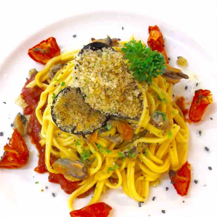 Fettuccine With White Wine Mussel Sauce