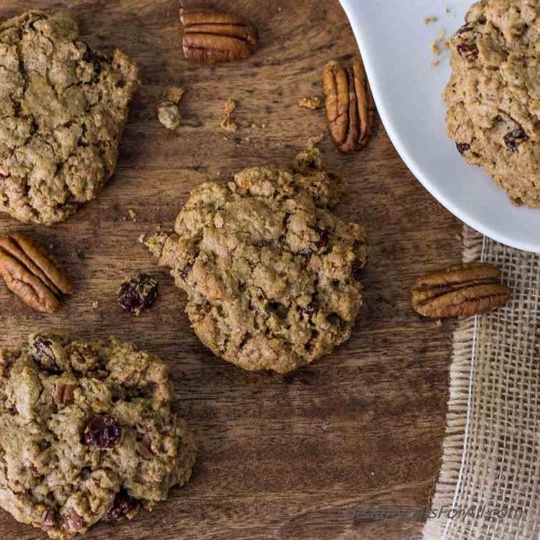 Pecan Raisin Oatmeal Cookies