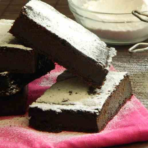 Healthy Dark Chocolate Fudge Brownies