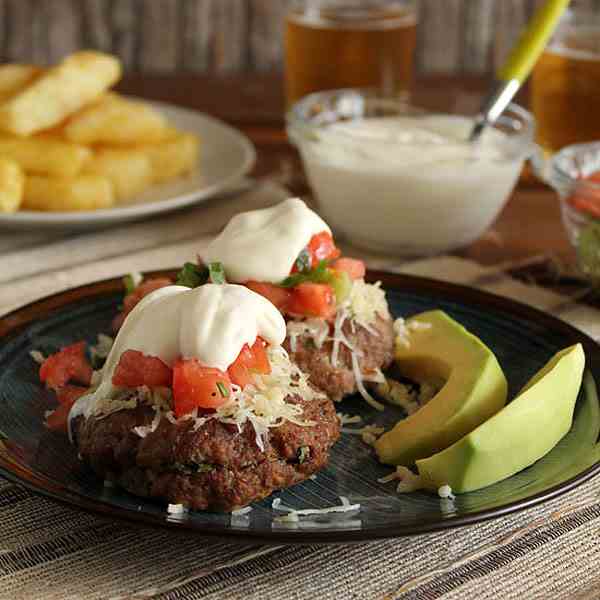 Burgers stuffed with cream cheese