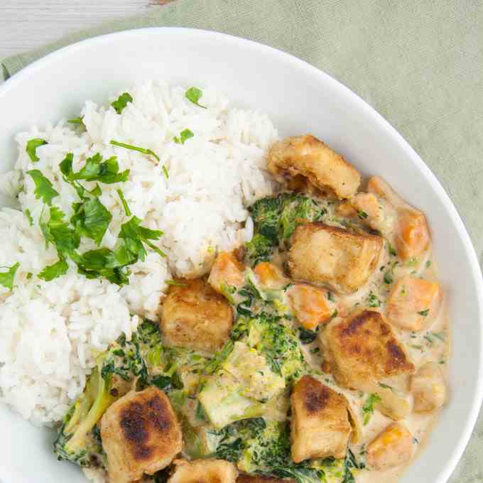 Vegan Coconut Curry with Crispy Tofu