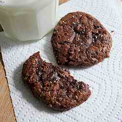 Salted Rolo Brownie Cookies