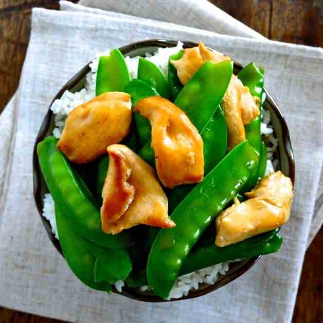 CHICKEN WITH SNOW PEAS